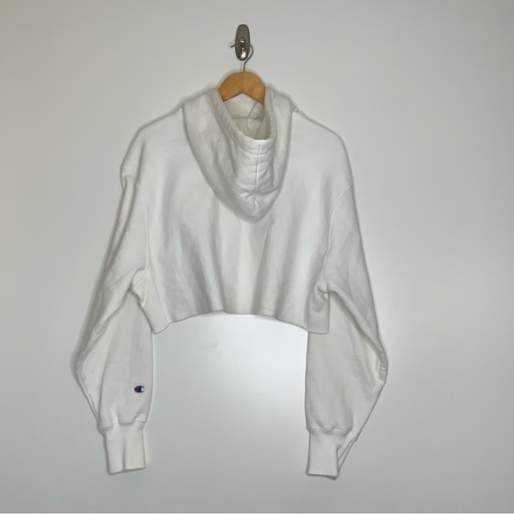 CHAMPION LOGO Reverse Weave Hooded Crop Top Sewater. White. Size Medium. - Picture 2 of 7